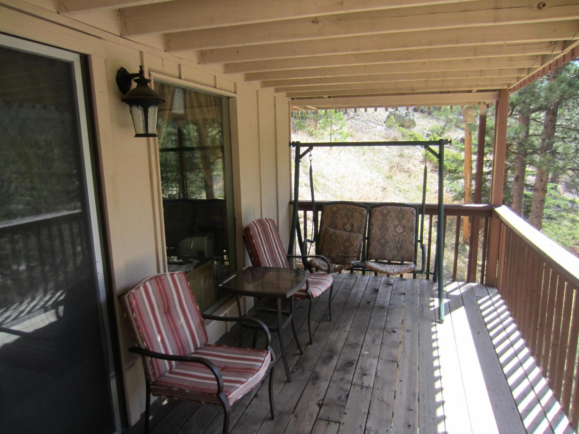 King Suite with Deck,1588300390:JPEG