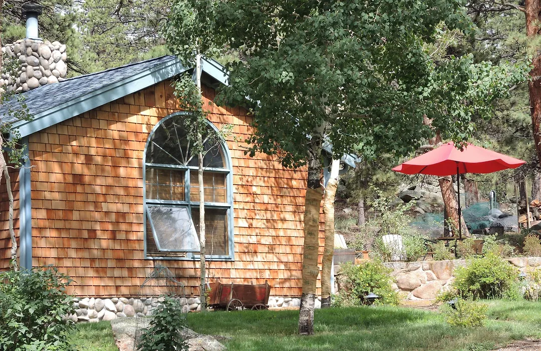 Riversong Inn Retreat-1
