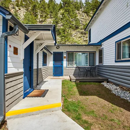 Misty Mountain Lodge-3
